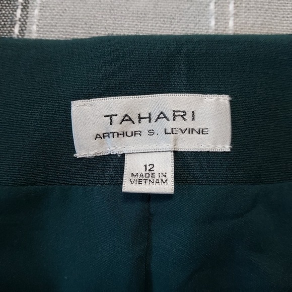 Tahari Arthur S. Levine Women's‎ Size 12 Long Coat Jacket Green Holiday - Picture 4 of 8